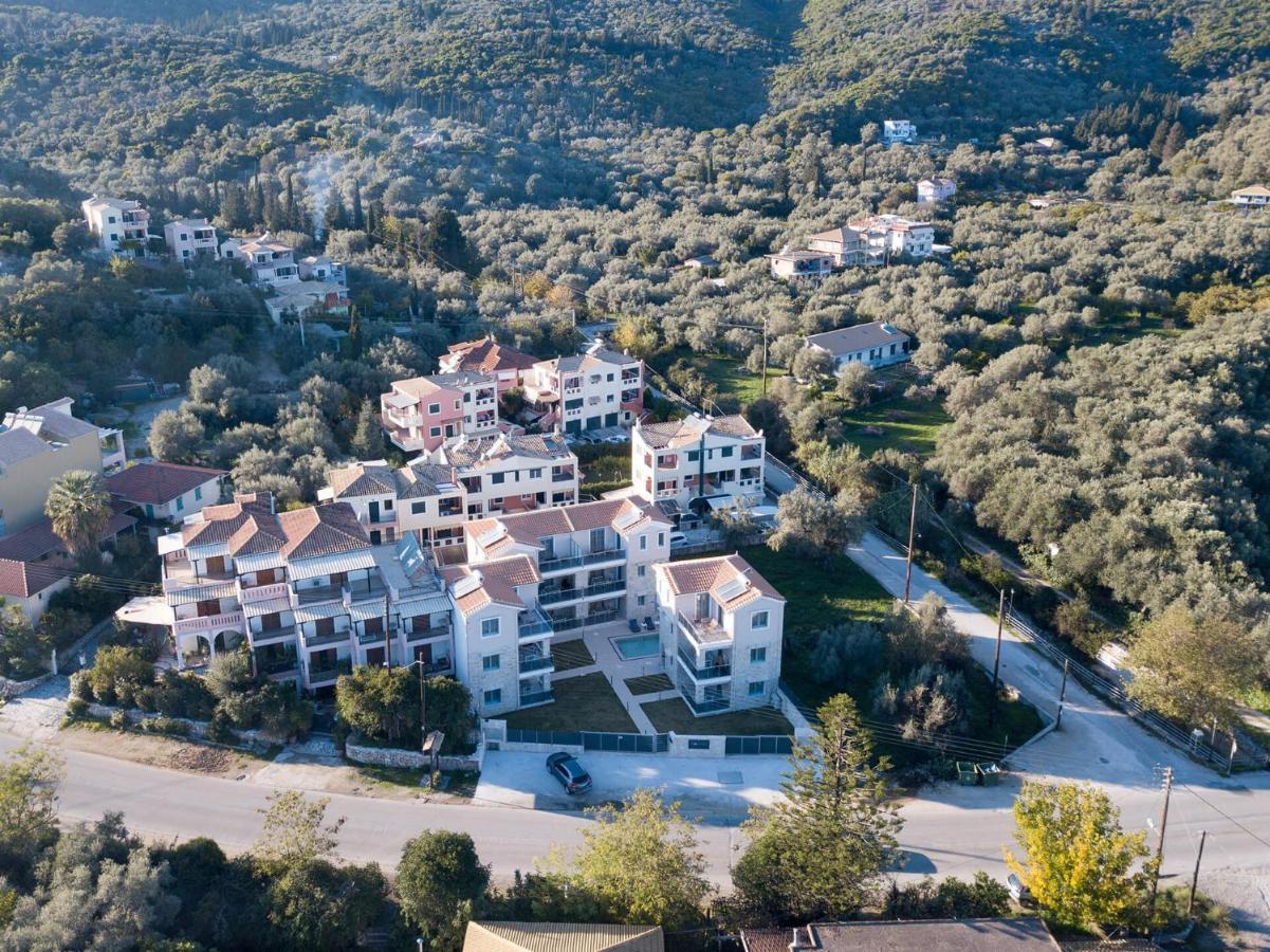 Momento Luxury Apartments Walking Distance From The Beach Никиана Экстерьер фото