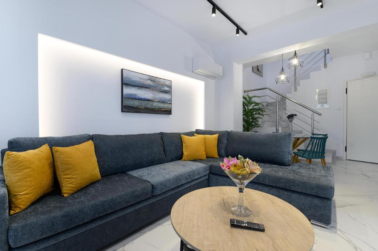 Momento Luxury Apartments Walking Distance From The Beach Никиана Экстерьер фото
