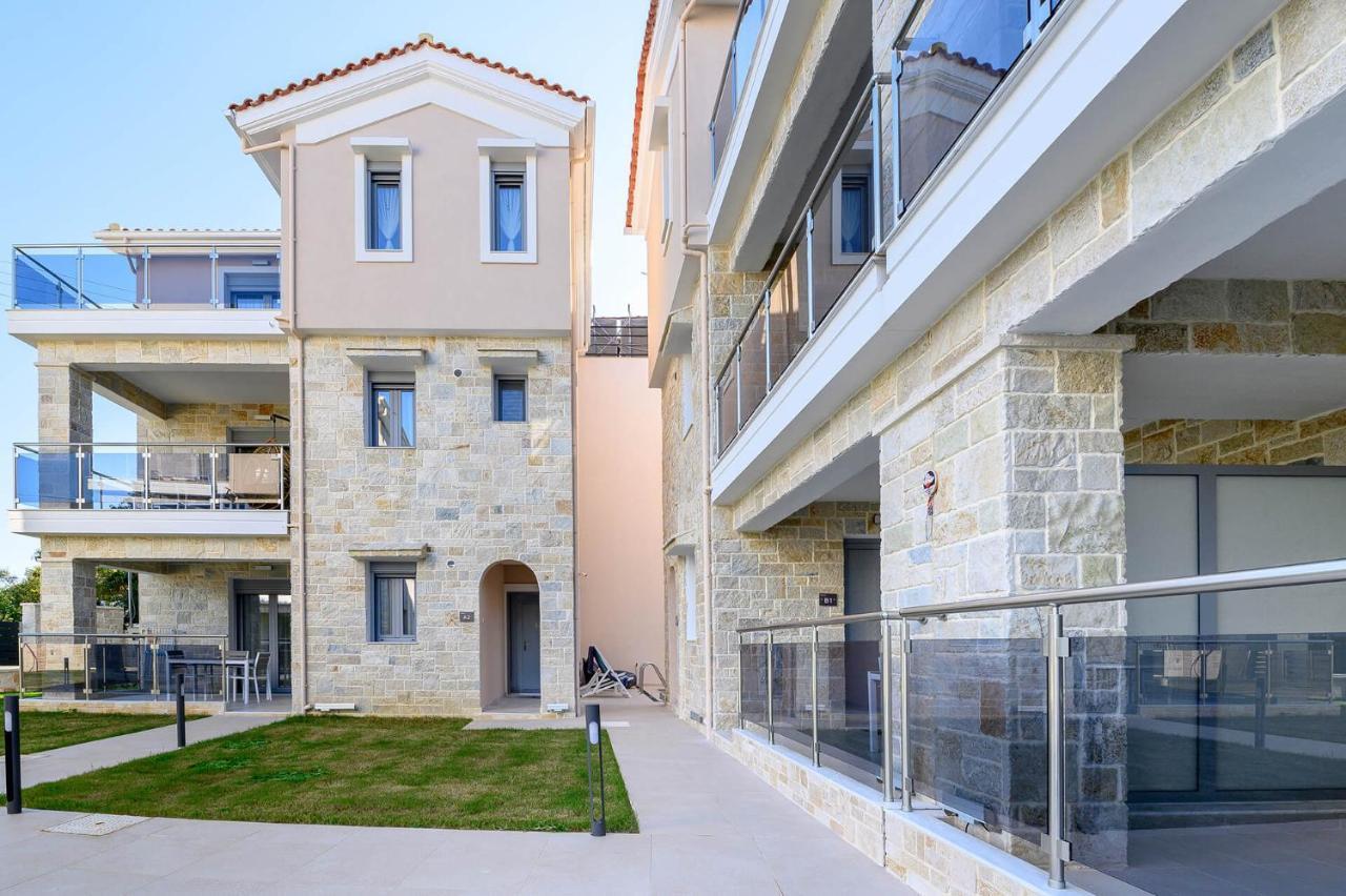 Momento Luxury Apartments Walking Distance From The Beach Никиана Экстерьер фото