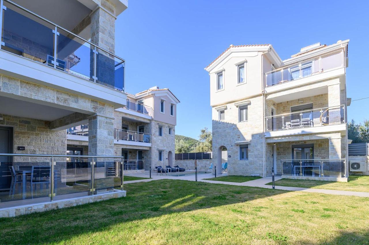 Momento Luxury Apartments Walking Distance From The Beach Никиана Экстерьер фото