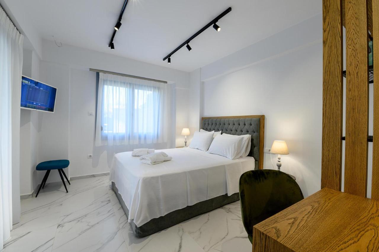 Momento Luxury Apartments Walking Distance From The Beach Никиана Экстерьер фото