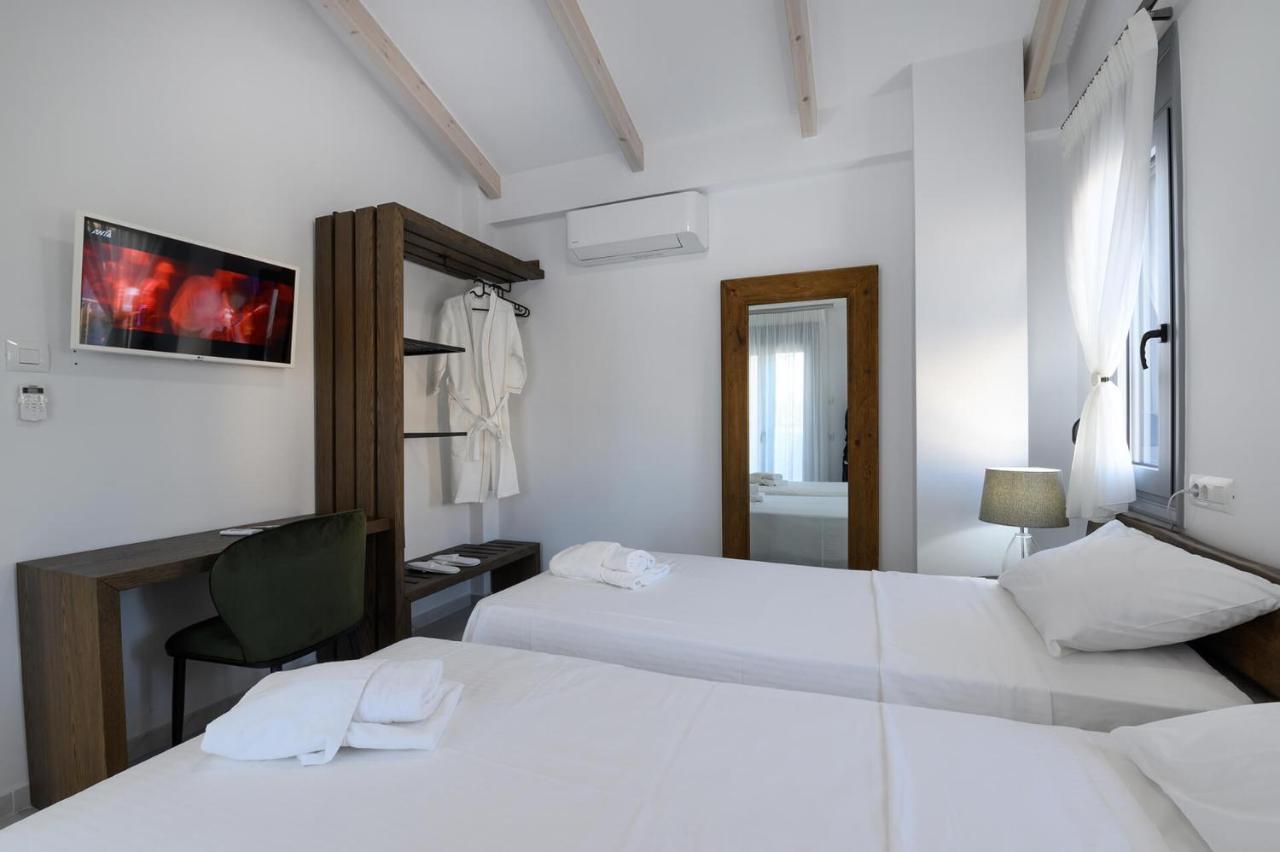 Momento Luxury Apartments Walking Distance From The Beach Никиана Экстерьер фото