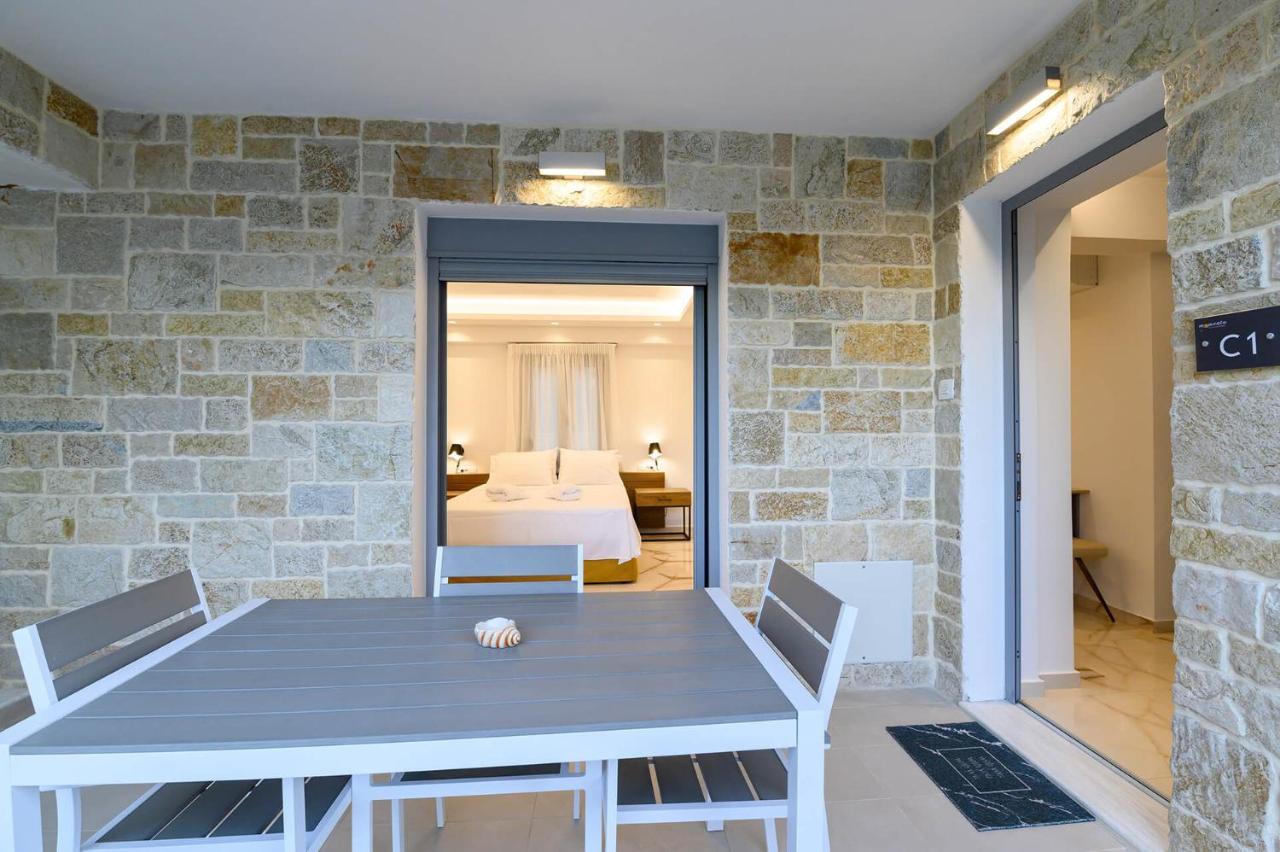 Momento Luxury Apartments Walking Distance From The Beach Никиана Экстерьер фото