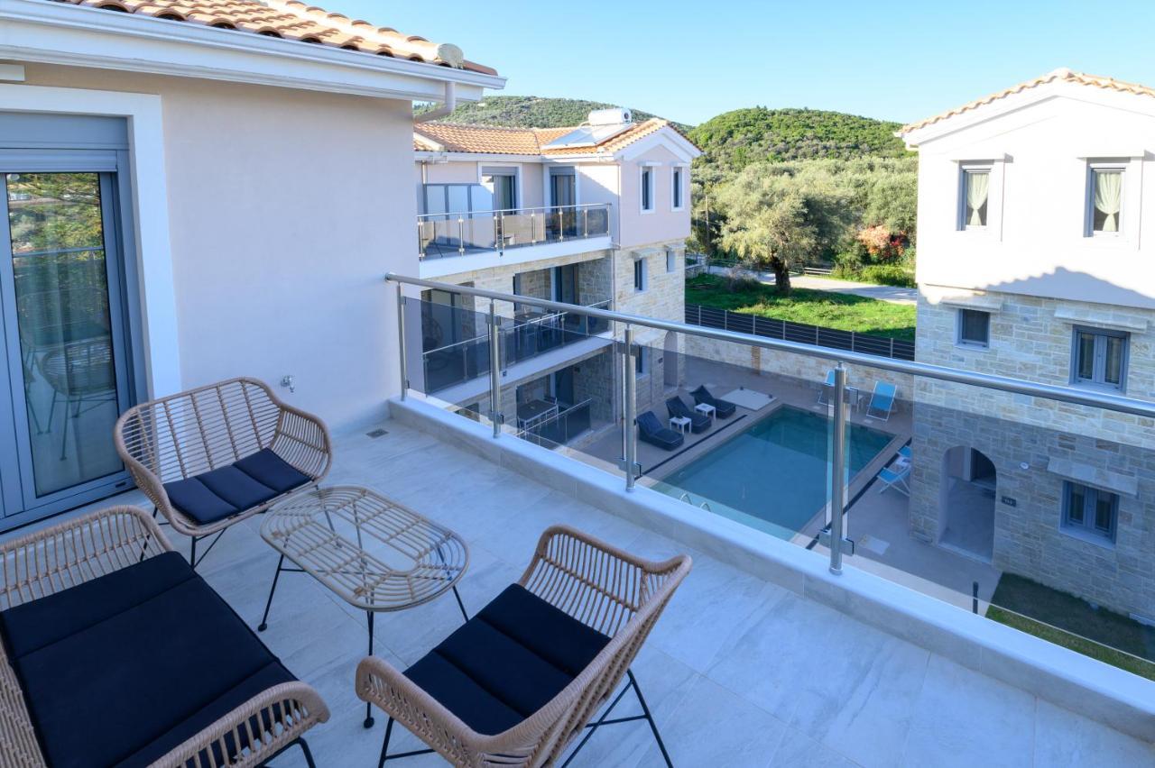 Momento Luxury Apartments Walking Distance From The Beach Никиана Экстерьер фото