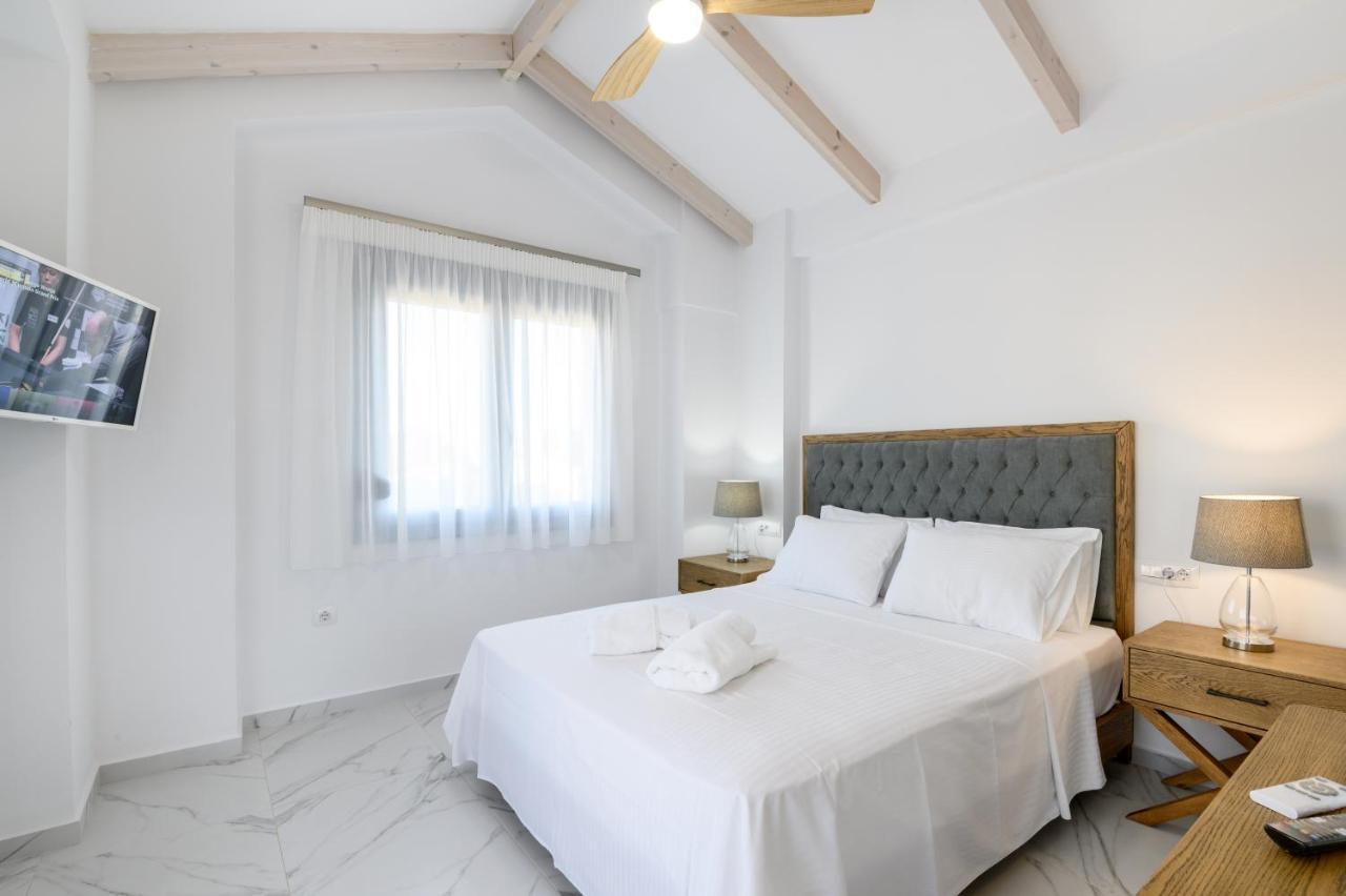 Momento Luxury Apartments Walking Distance From The Beach Никиана Экстерьер фото