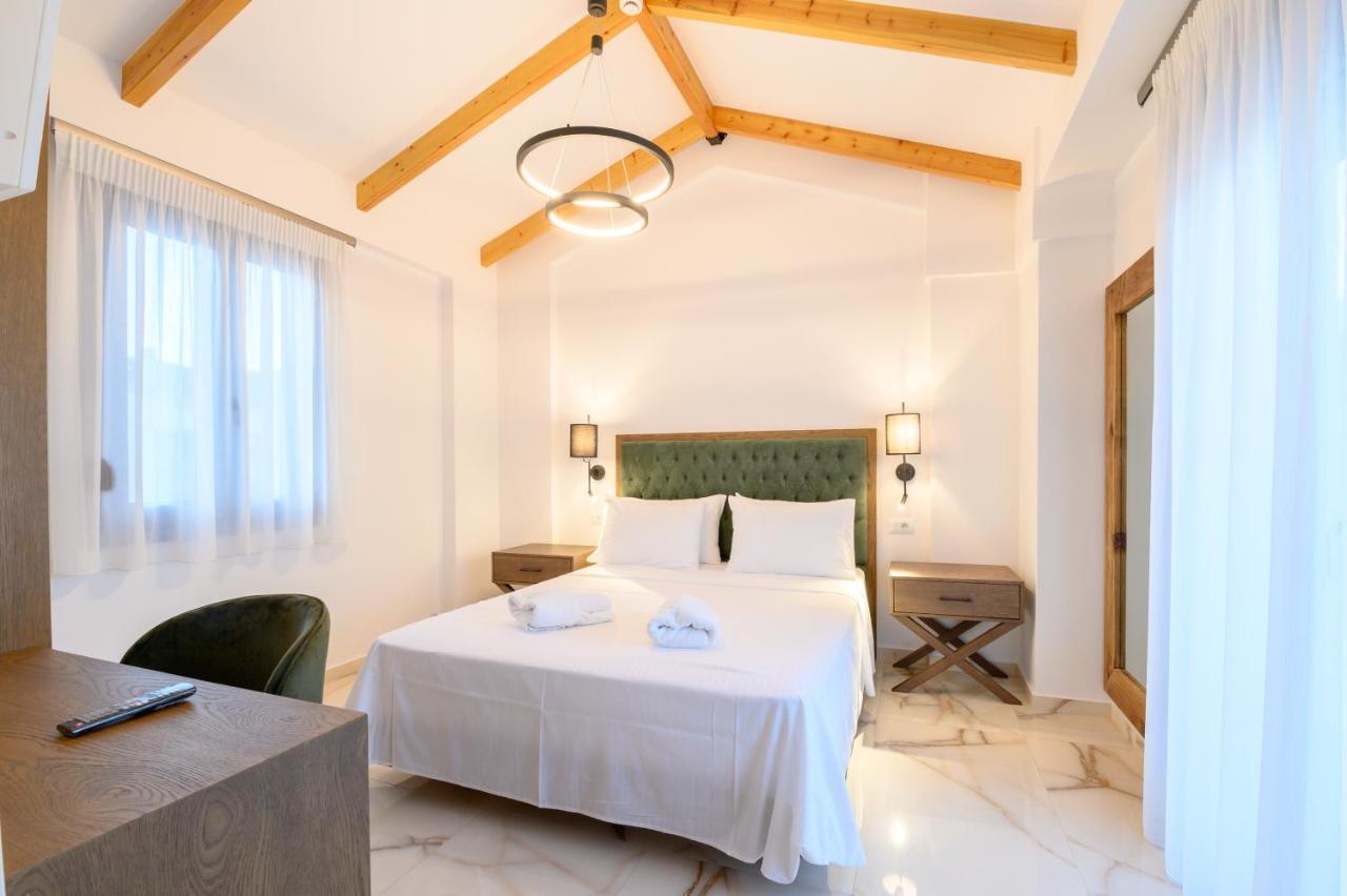 Momento Luxury Apartments Walking Distance From The Beach Никиана Экстерьер фото